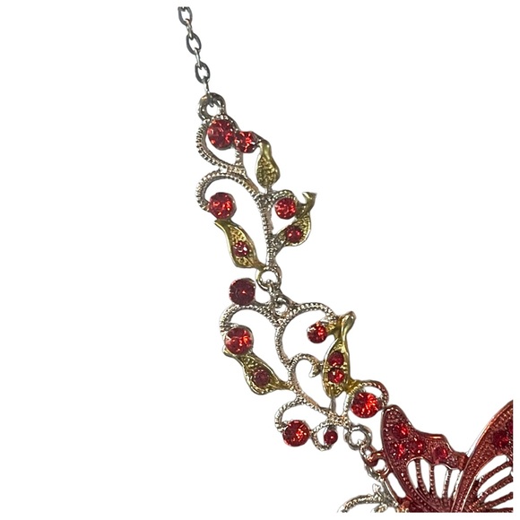 🎁 Red Crystal Butterfly Necklace Earring Set - Picture 11 of 12